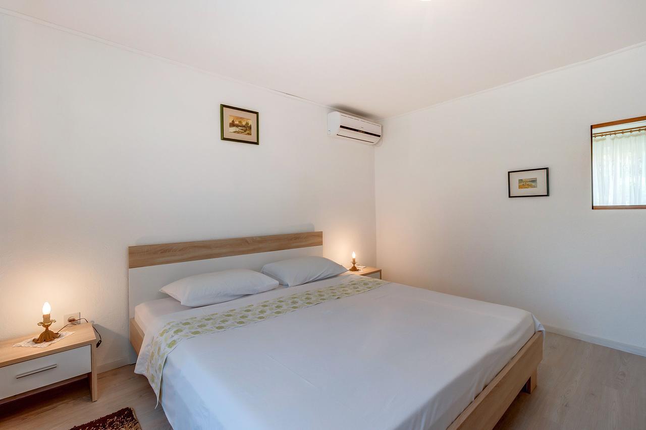 Apartments Ivna Veli Lošinj Exterior foto