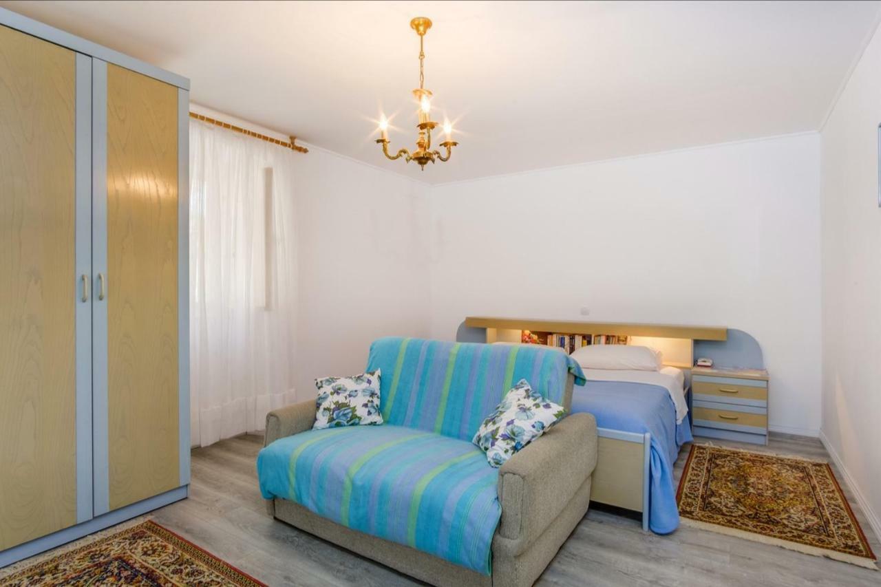 Apartments Ivna Veli Lošinj Exterior foto