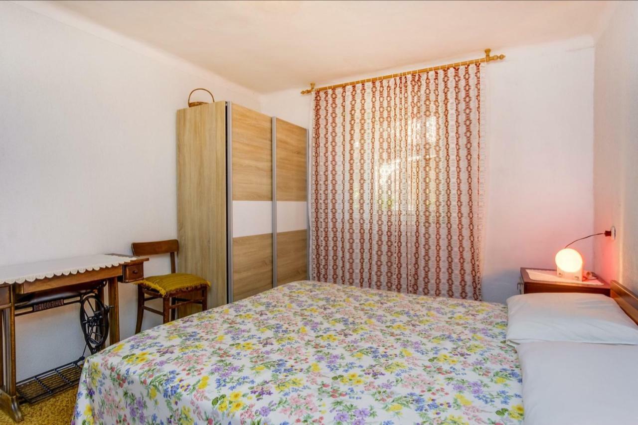 Apartments Ivna Veli Lošinj Exterior foto